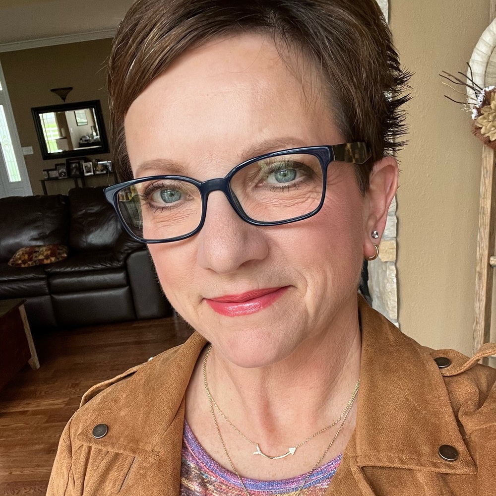 Meet your Posher, Diane